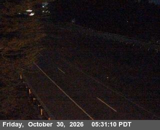 US-101 : South Of SR-299 - Looking South (C004)